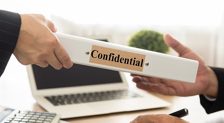 carolinaShred-handle-confidential-documents